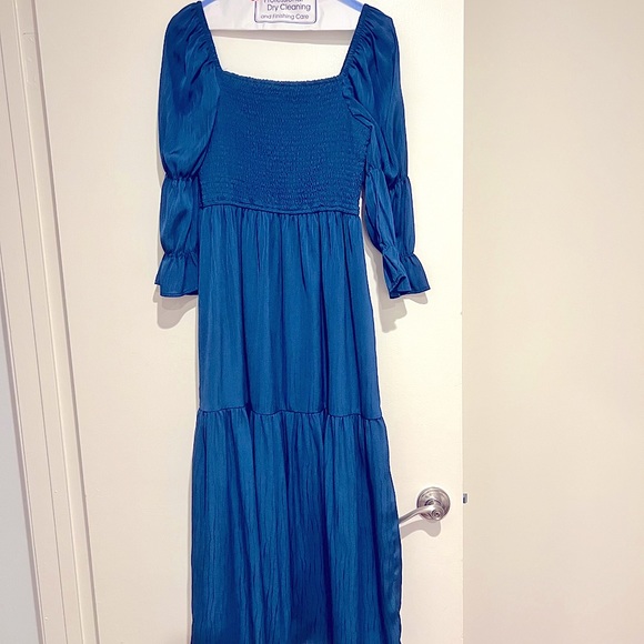 Summer sun dress Double puff sleeve woven midi blue maternity friendly - Picture 3 of 4